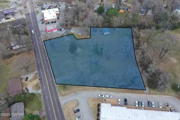 $349,900 | 1405 Hollywood Drive, Jackson, TN 38301