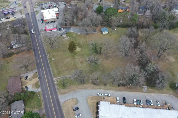 $349,900 | 1405 Hollywood Drive, Jackson, TN 38301