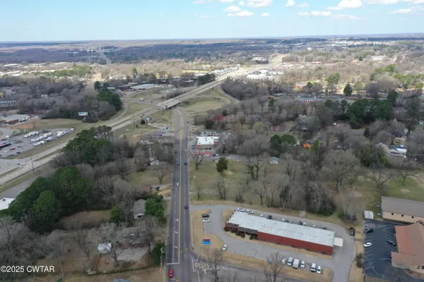 $349,900 | 1405 Hollywood Drive, Jackson, TN 38301