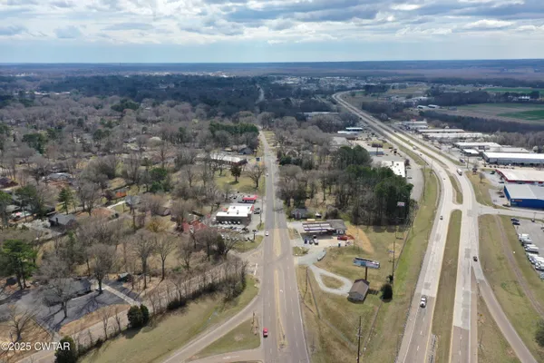 $349,900 | 1405 Hollywood Drive, Jackson, TN 38301