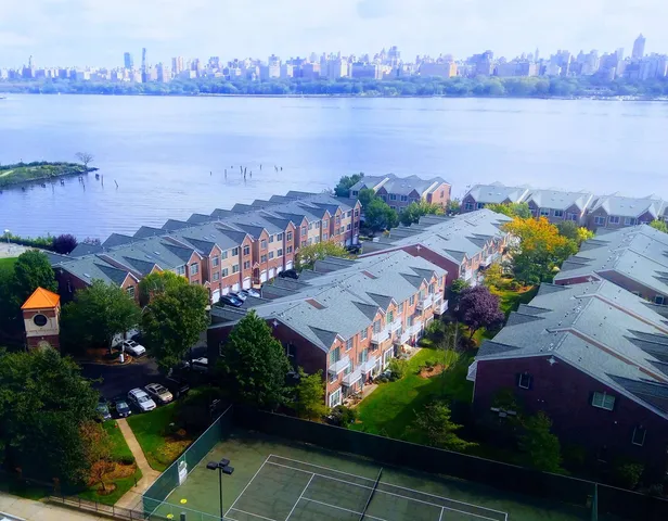 $333,000 | 7002 Boulevard East, Unit 12A, Guttenberg, NJ 07093