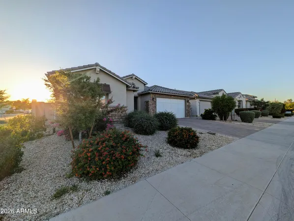 $2,698 | 5902 North 86th Drive, Glendale, AZ 85305