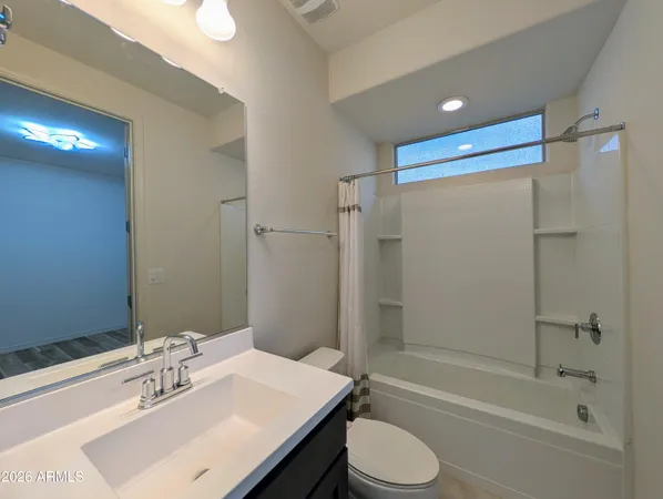 $2,698 | 5902 North 86th Drive, Glendale, AZ 85305