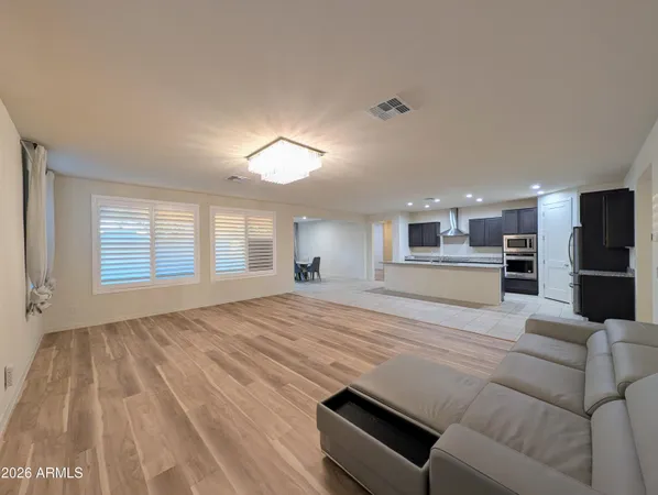 $2,698 | 5902 North 86th Drive, Glendale, AZ 85305