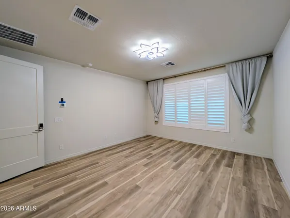 $2,698 | 5902 North 86th Drive, Glendale, AZ 85305