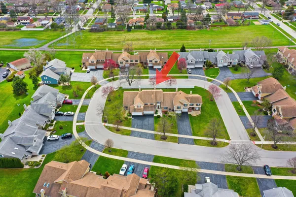 $389,900 | 492 Victoria Lane, Wood Dale, IL 60191