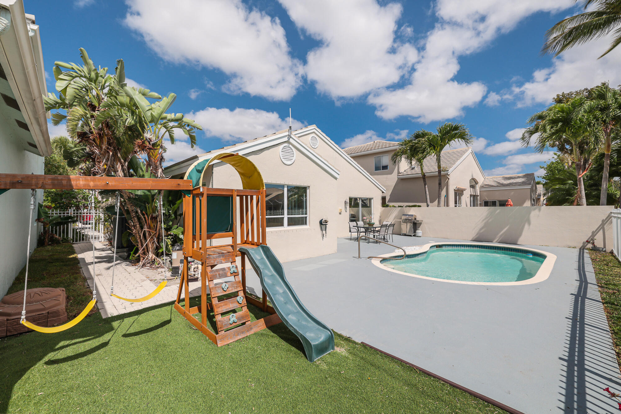 7873 Travelers Tree Drive Boca Raton, FL 33433 - Photo 3 of 55 Amazing Outdoor Space