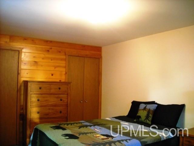 208 Sunset Shores Road, Unit 2 Iron River, MI 49935 - Photo 14 of 33 Gallery Image 14
