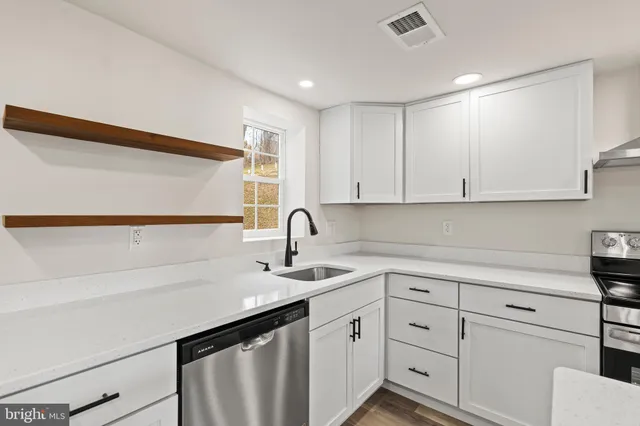 $550,000 | 9025 Myersville Road, Myersville, MD 21773