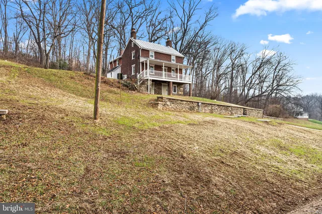$550,000 | 9025 Myersville Road, Myersville, MD 21773