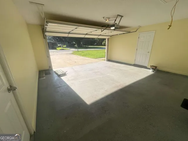 a view of a room with an empty space