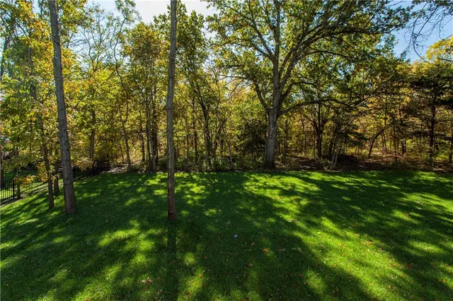 $499,763 | 303 Southwest 17th Street, Oak Grove, MO 64075