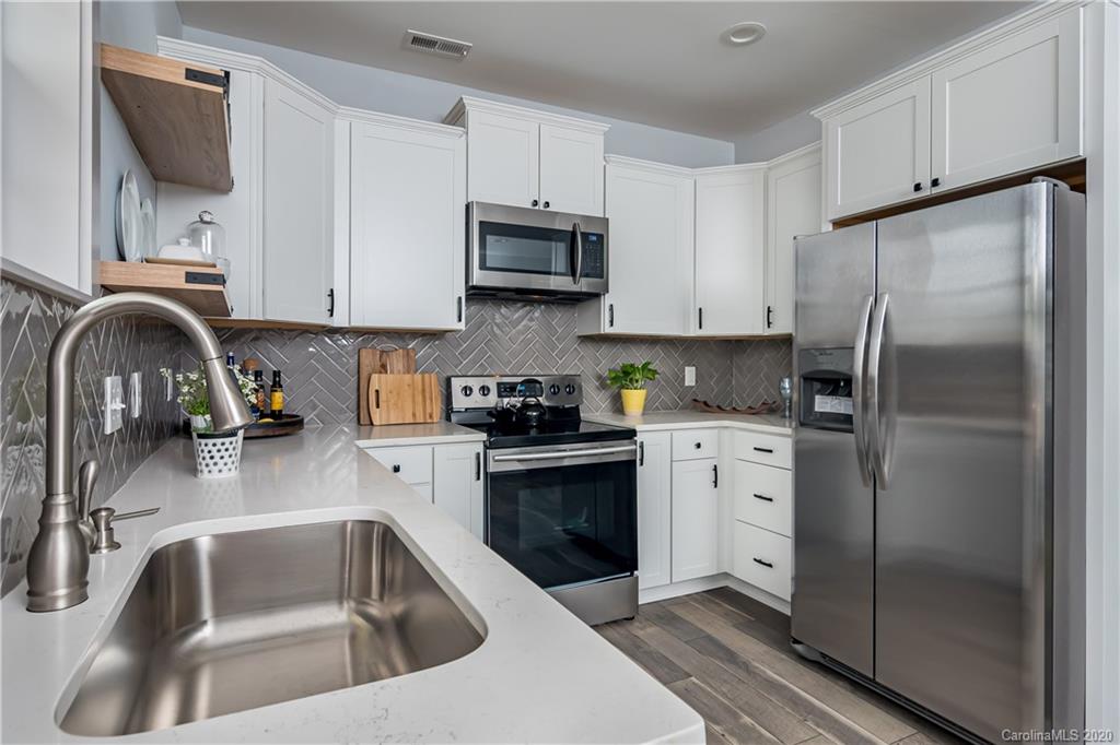 3309 Tuckaseegee Road Charlotte, NC 28208 - Photo 11 of 40