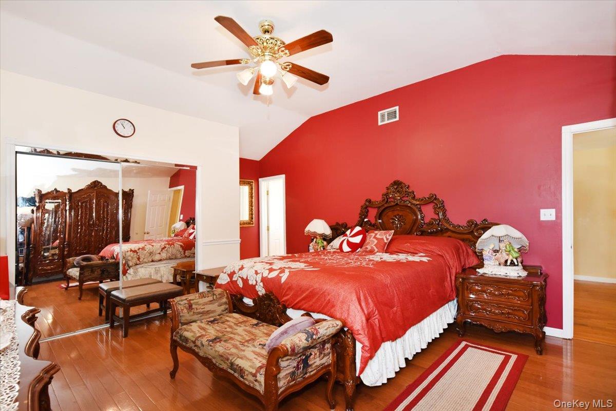 22 Chatham Road Commack, NY 11725 - Photo 21 of 37
