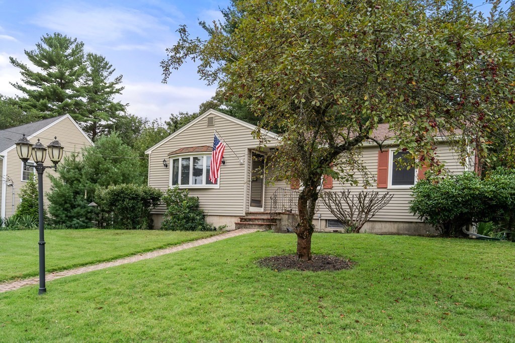 24 Lindor Road North Reading, MA 01864 - Photo 2 of 26 Gallery Image 2