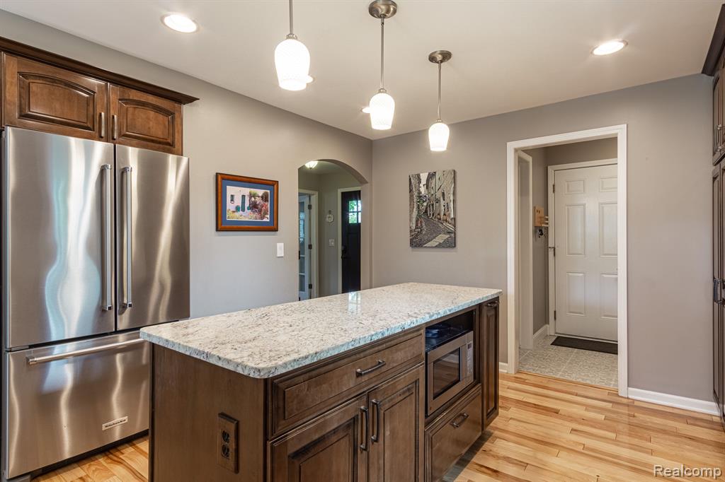 307 Drace Street Rochester, MI 48307 - Photo 10 of 62