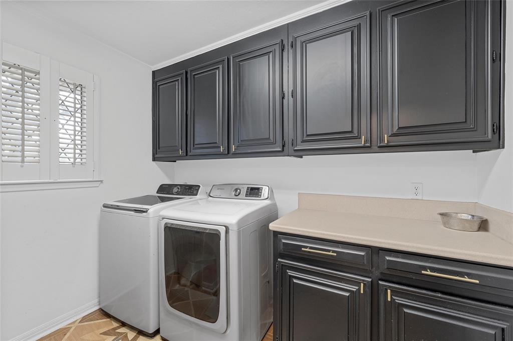 3000 Chimney Hill Drive Waco, TX 76708 - Photo 23 of 37 a utility room with dryer and washer