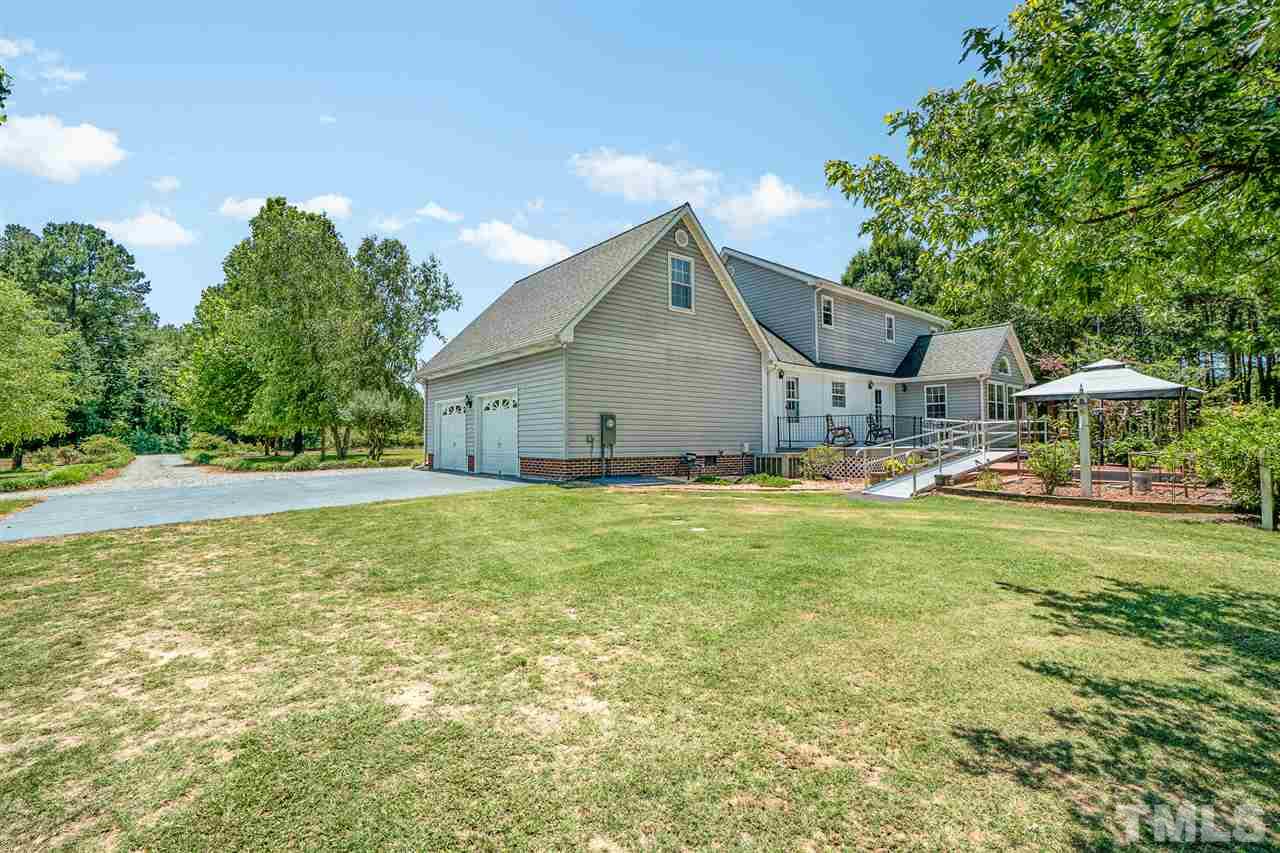 1194 Grady Road Clinton, NC 28328 - Photo 3 of 29