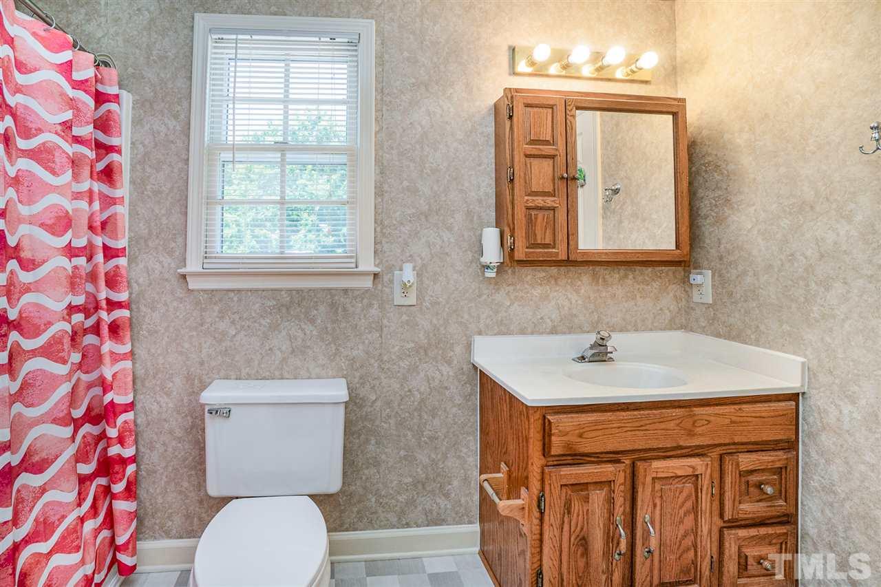 1194 Grady Road Clinton, NC 28328 - Photo 22 of 29