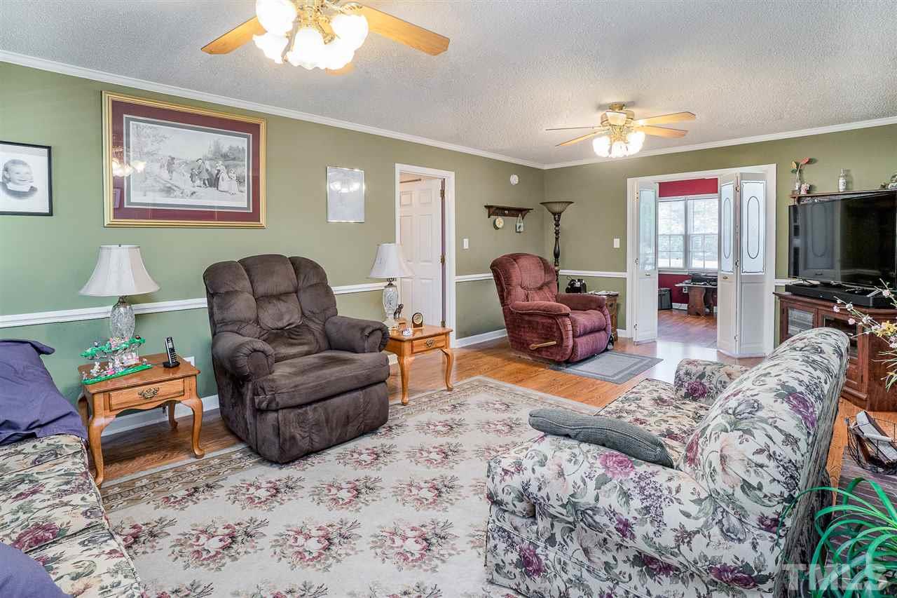 1194 Grady Road Clinton, NC 28328 - Photo 6 of 29
