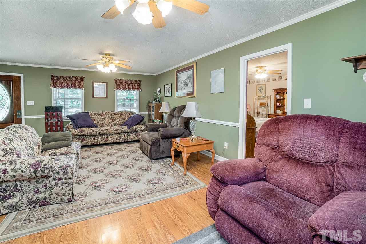 1194 Grady Road Clinton, NC 28328 - Photo 7 of 29