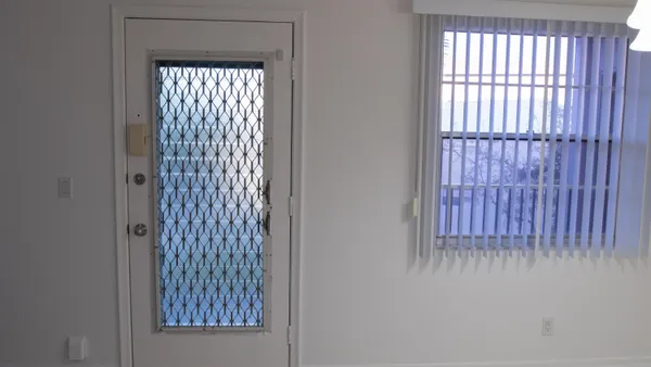 $2,200 | 400 Southwest 134th Way, Unit 302F, Pembroke Pines, FL 33027