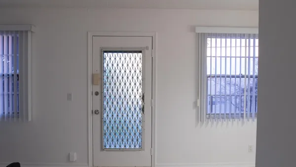 $2,200 | 400 Southwest 134th Way, Unit 302F, Pembroke Pines, FL 33027