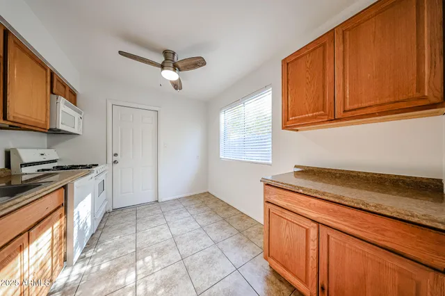 $1,350 | 4609 North 14th Street, Unit A, Phoenix, AZ 85014