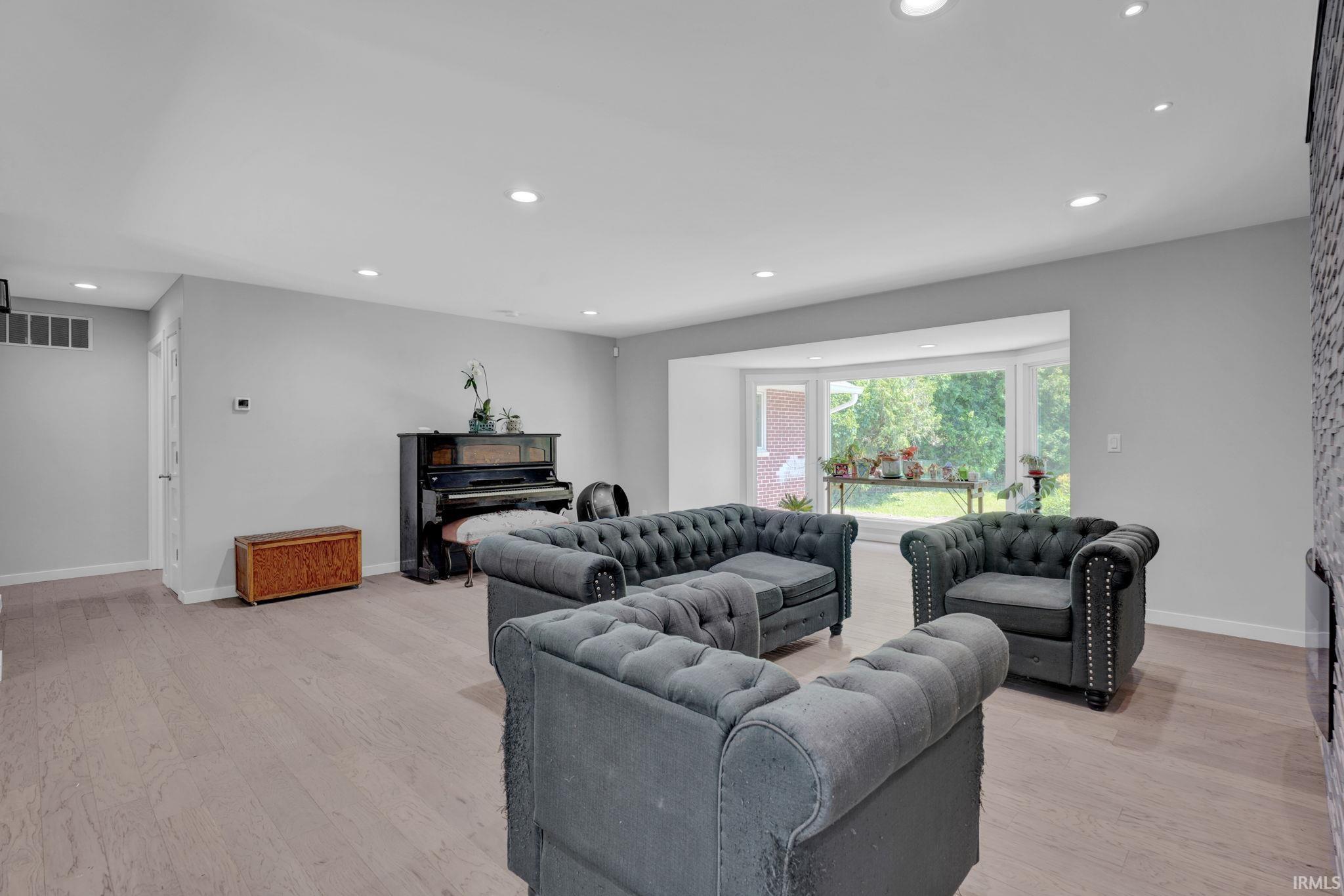 1241 Winfield Road Bloomington, IN 47401 - Photo 5 of 50