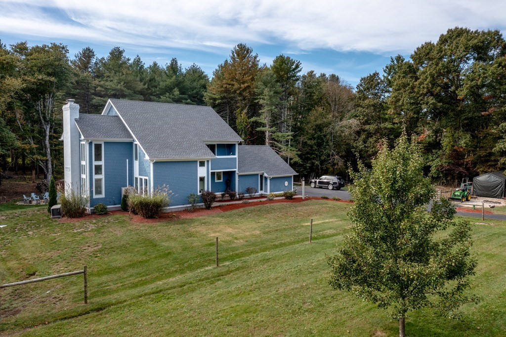 209 Mendell Road Rochester, MA 02770 - Photo 3 of 42