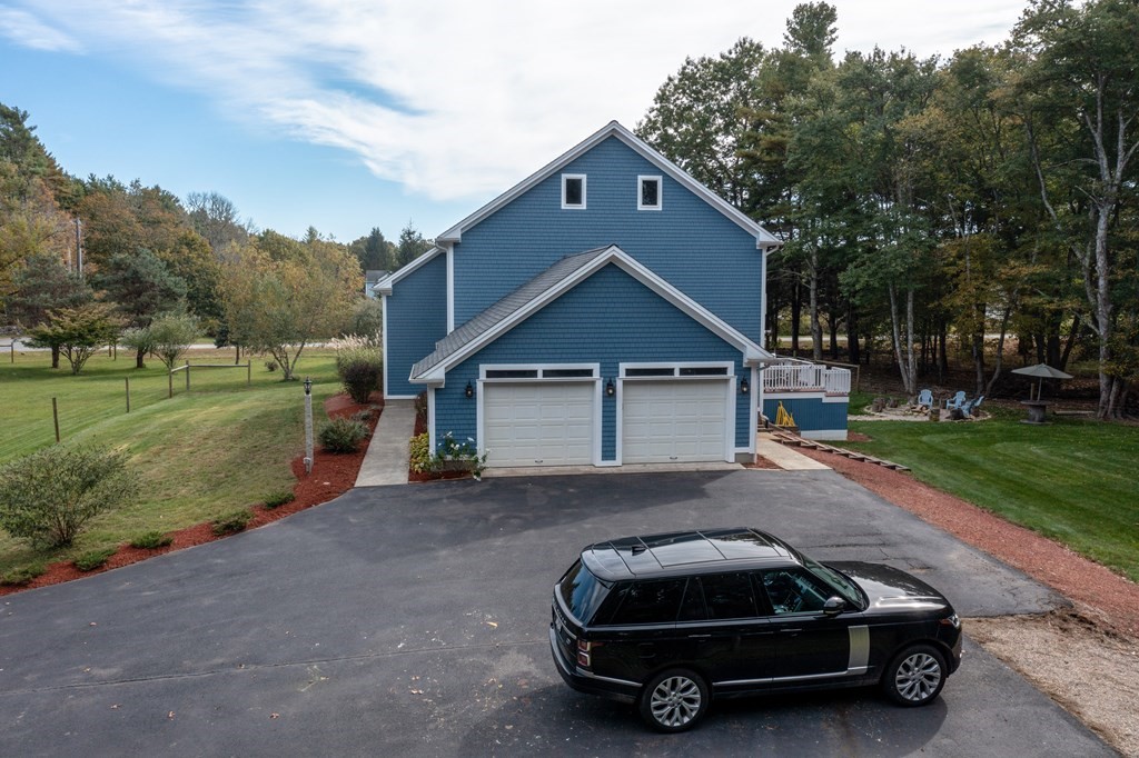 209 Mendell Road Rochester, MA 02770 - Photo 6 of 42