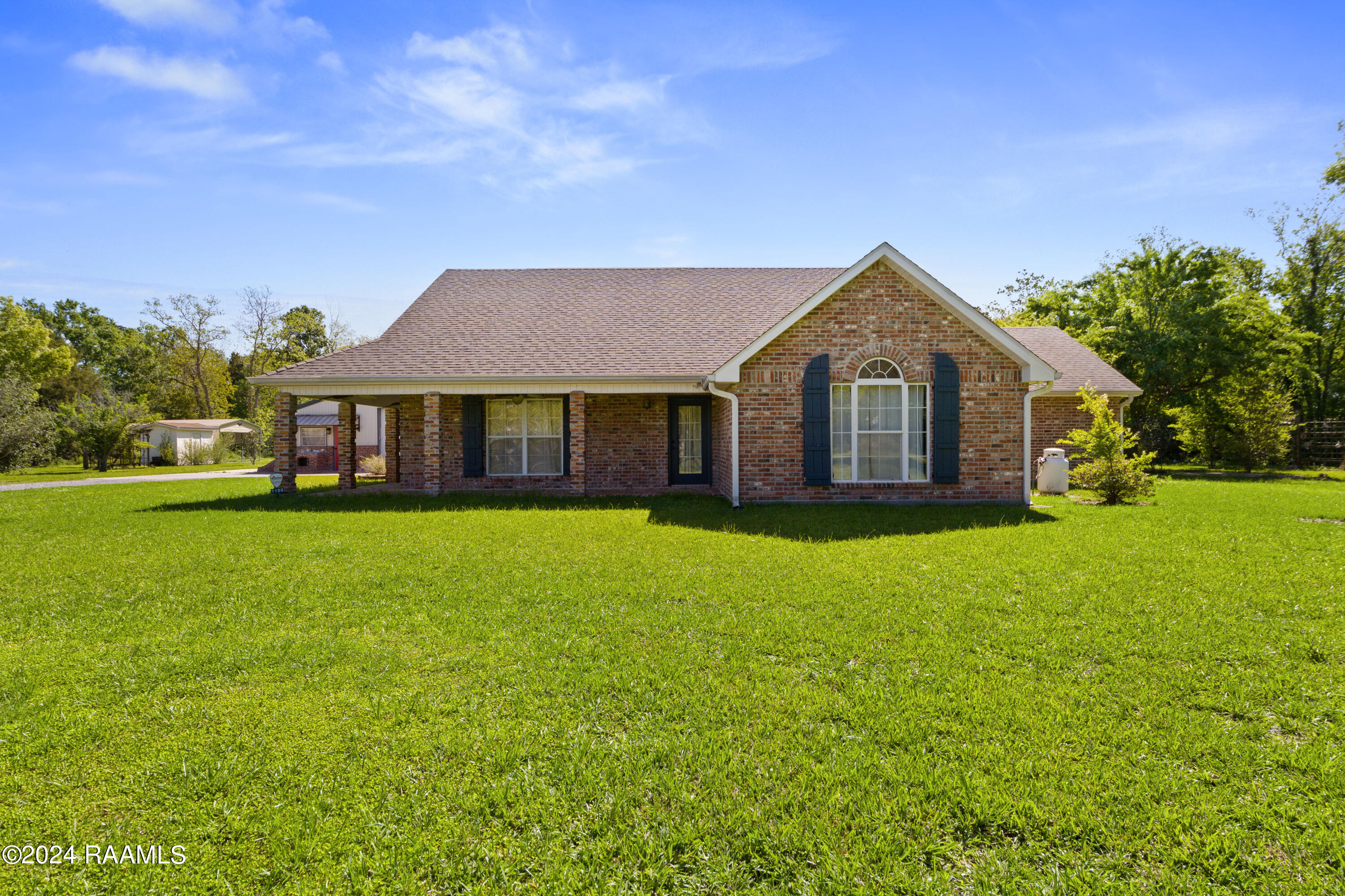 1103 Lopez Road New Iberia, LA 70560 - Photo 2 of 40 1103Lopez-1-3