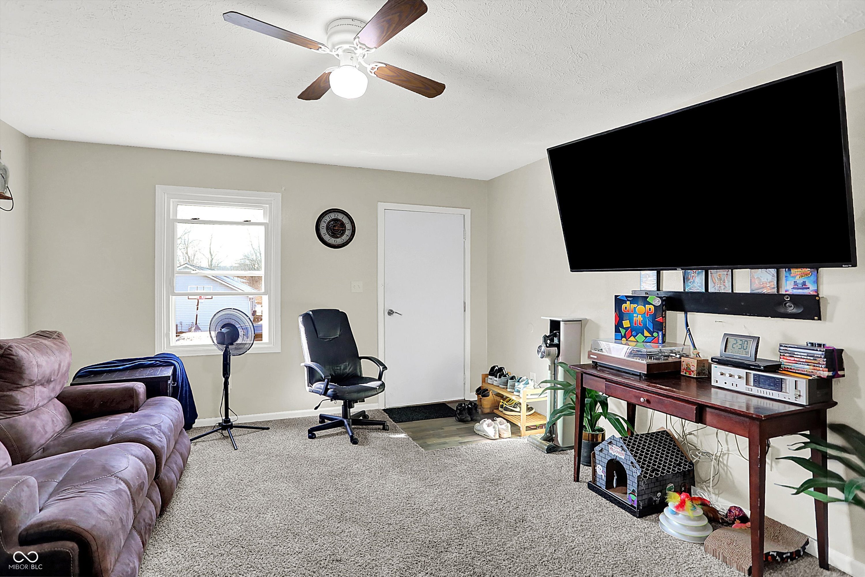 308 Winters Way Carthage, IN 46115 - Photo 4 of 81