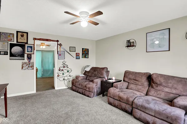 $1,400,000 | 308 Winters Way, Carthage, IN 46115