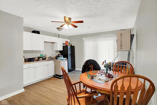 $1,400,000 | 308 Winters Way, Carthage, IN 46115