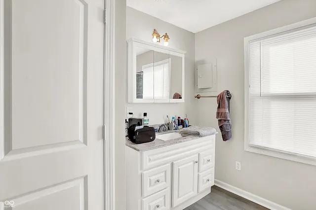 $1,400,000 | 308 Winters Way, Carthage, IN 46115