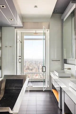 $11,995,000 | 845 United Nations Plaza, Unit 82CD | Midtown East