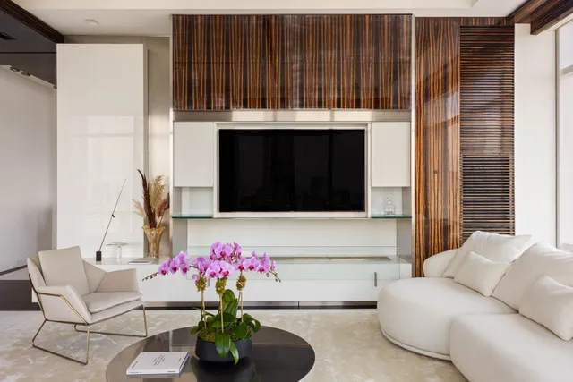 $11,995,000 | 845 United Nations Plaza, Unit 82CD | Midtown East