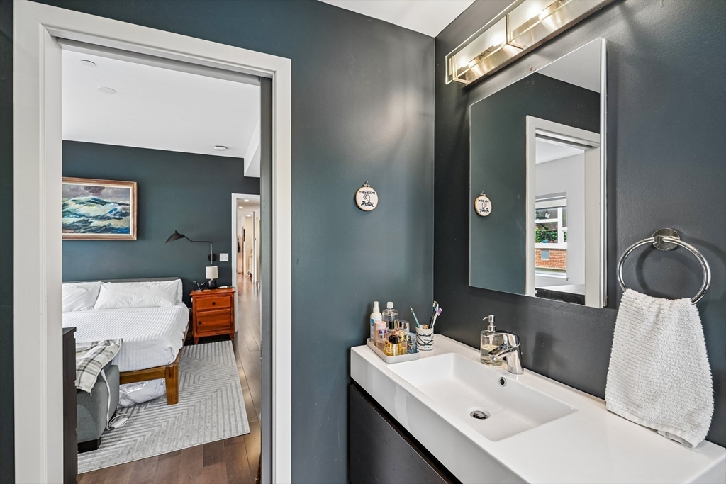 7 Howard Street, Unit 4 Salem, MA 01970 - Photo 20 of 39