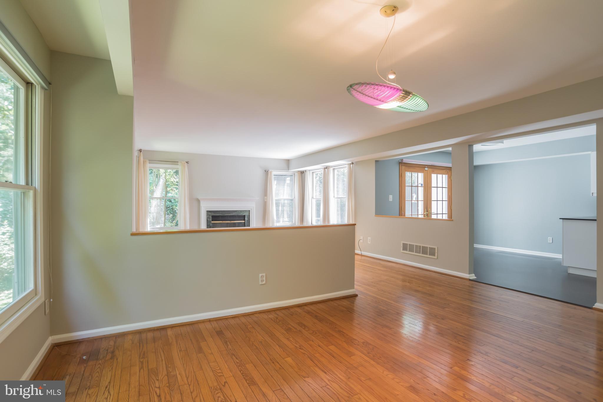 5846 Pimlico Road Baltimore, MD 21209 - Photo 5 of 30