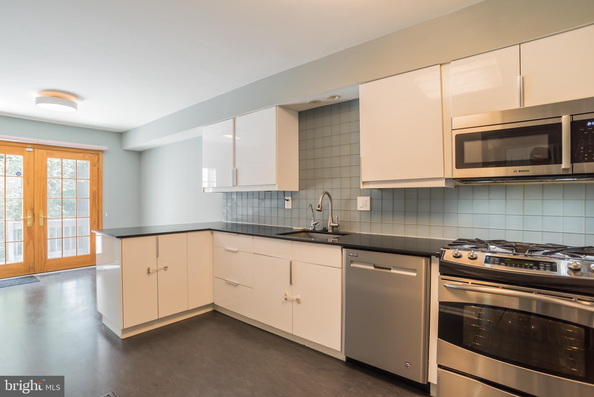 5846 Pimlico Road Baltimore, MD 21209 - Photo 8 of 30