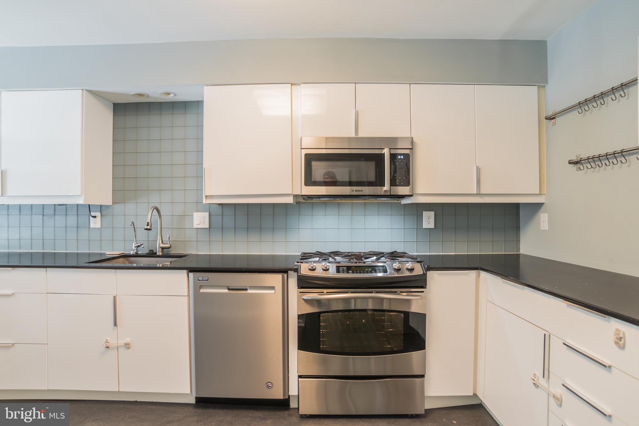 5846 Pimlico Road Baltimore, MD 21209 - Photo 9 of 30