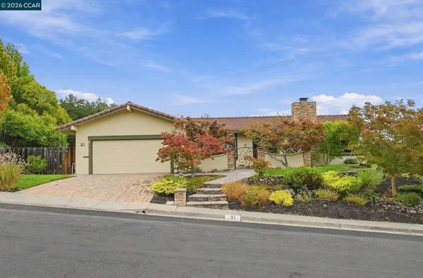 $1,899,000 | 21 Inverleith Terrace, Moraga, CA 94556