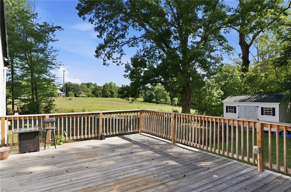 3221 Settle Bridge Road Stoneville, NC 27048 - Photo 27 of 32