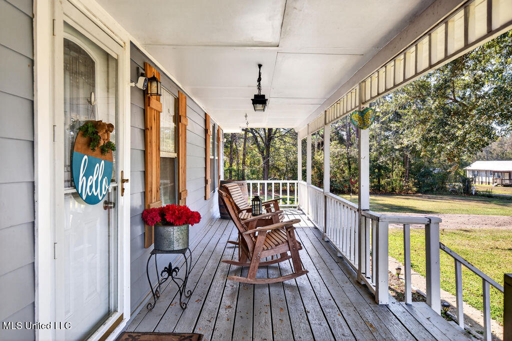 12214 Stone Road Gulfport, MS 39503 - Photo 6 of 41 12214StoneRd-6