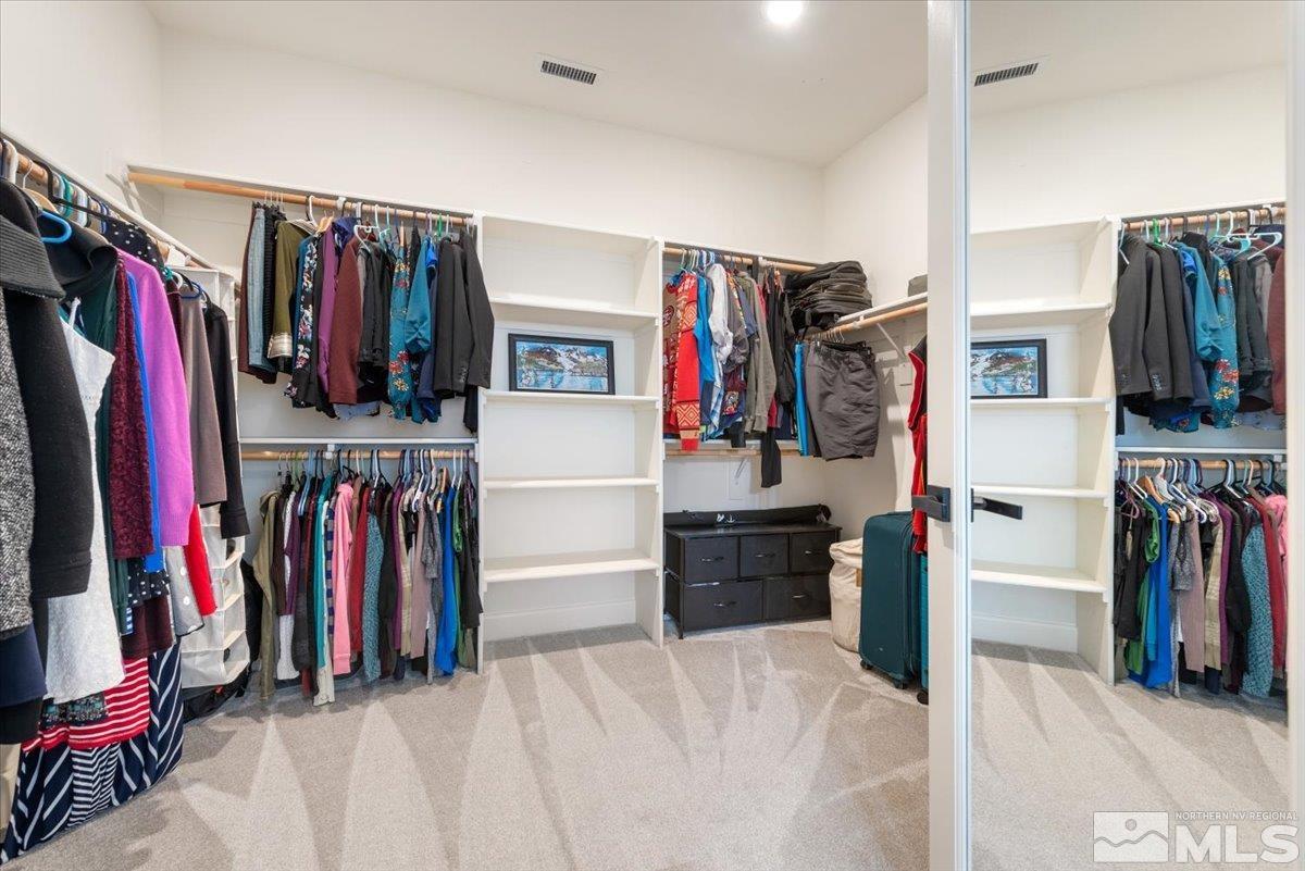 2711 McCauley Ranch Boulevard Reno, NV 89521 - Photo 23 of 40 a view of walk in closet with clothes