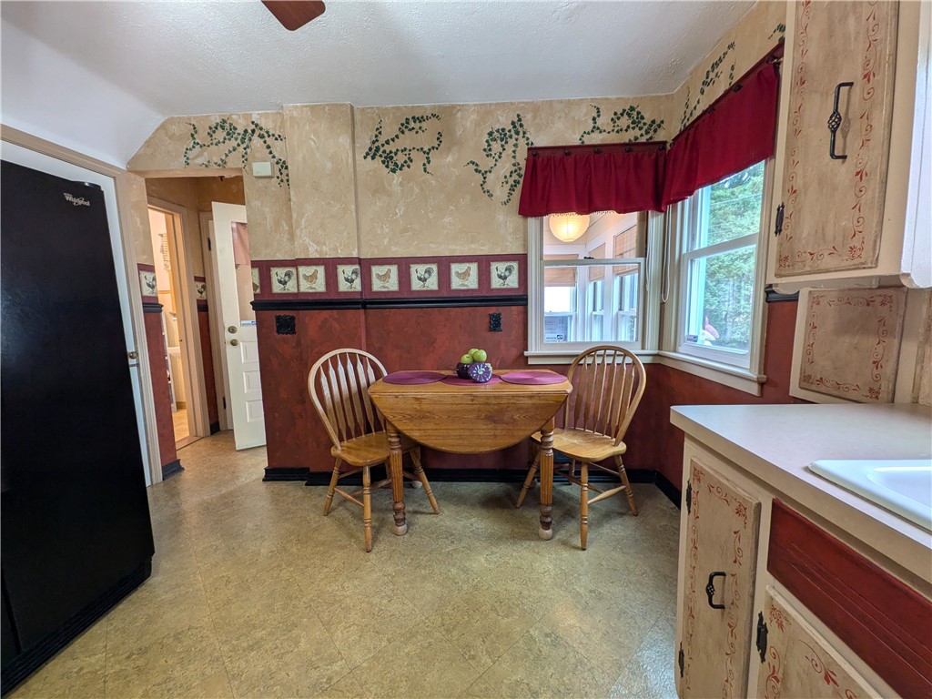 80 Southview Terrace Rochester, NY 14620 - Photo 5 of 33 Kitchen