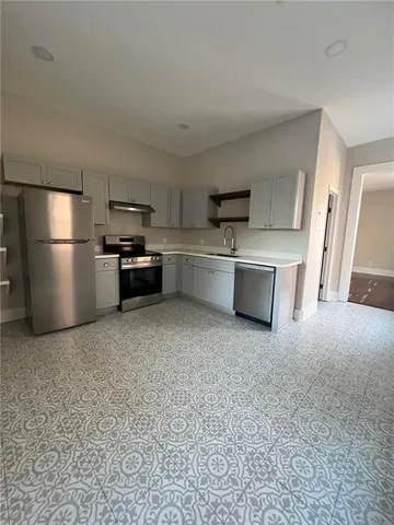 $1,550 | 2015 Camp Street, Unit B, New Orleans, LA 70130