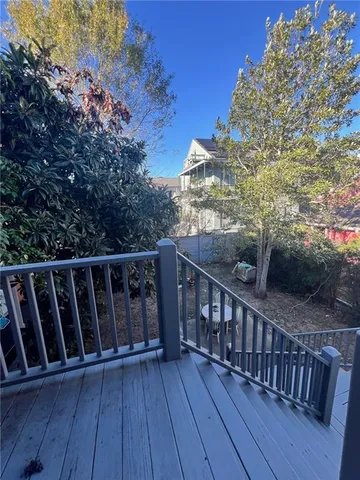 $1,550 | 2015 Camp Street, Unit B, New Orleans, LA 70130