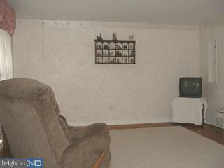 227 Allison Road Oreland, PA 19075 - Photo 6 of 6 Gallery Image 6
